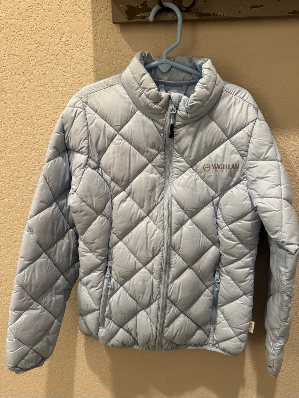 Magellan Outdoors Light Blue Quilted Puffer Jacket - Girls size M/8-10